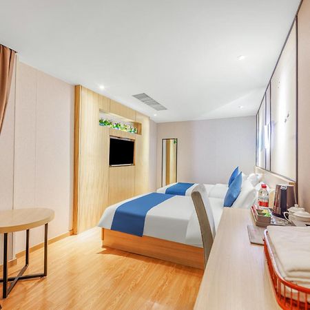 Guangzhou Hongcheng Hotel Экстерьер фото