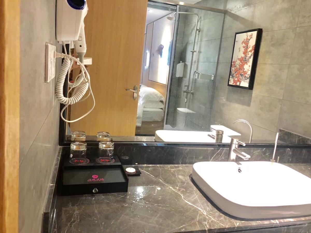 Guangzhou Hongcheng Hotel Экстерьер фото